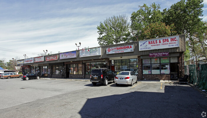 2218-2232 Hylan Blvd Staten Island, NY 10306 (0.5 acre, 10,000 sf)